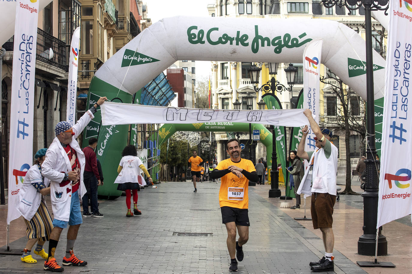 Las imágenes de la carrera Galbán en Oviedo