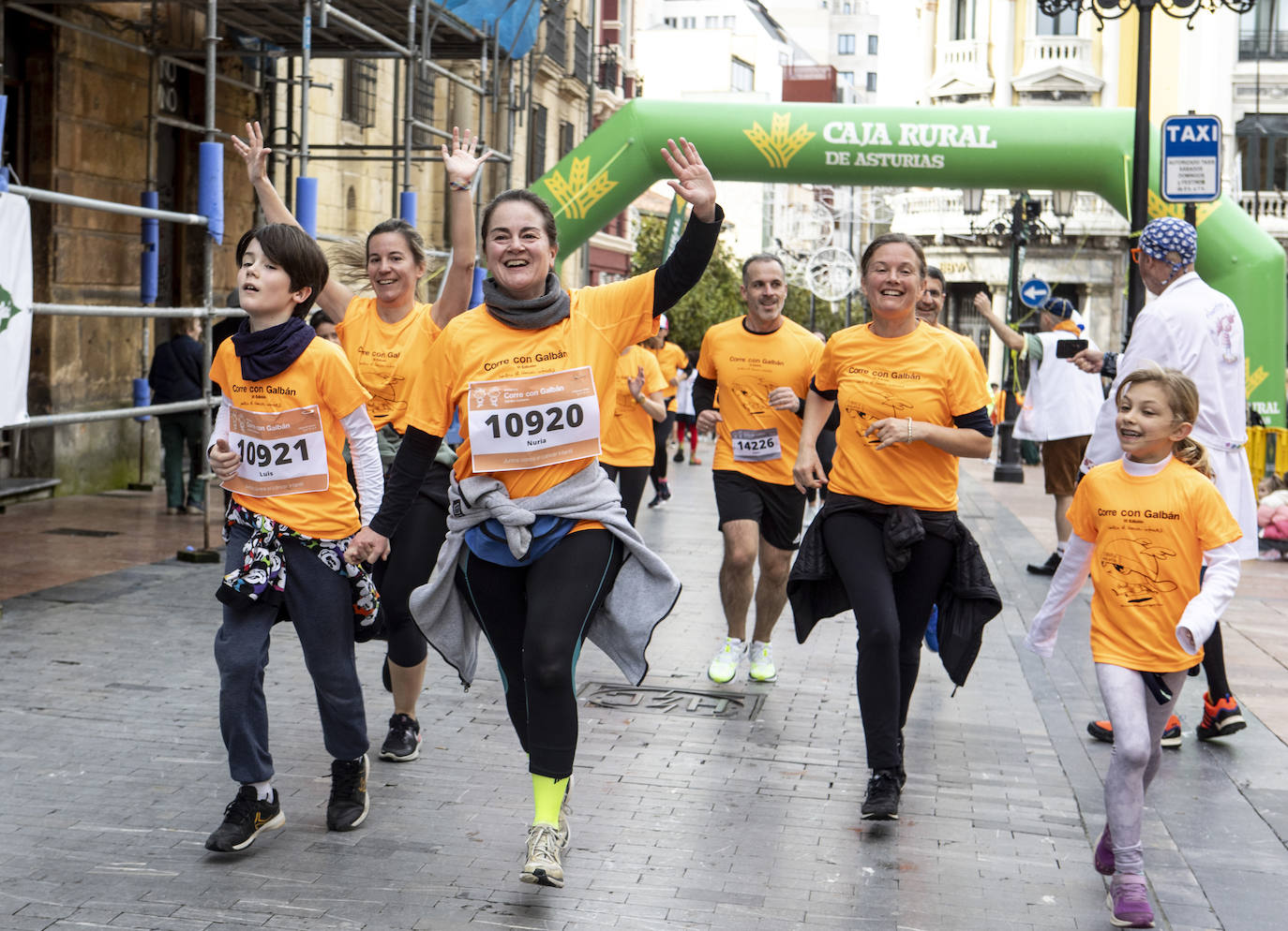 Las imágenes de la carrera Galbán en Oviedo