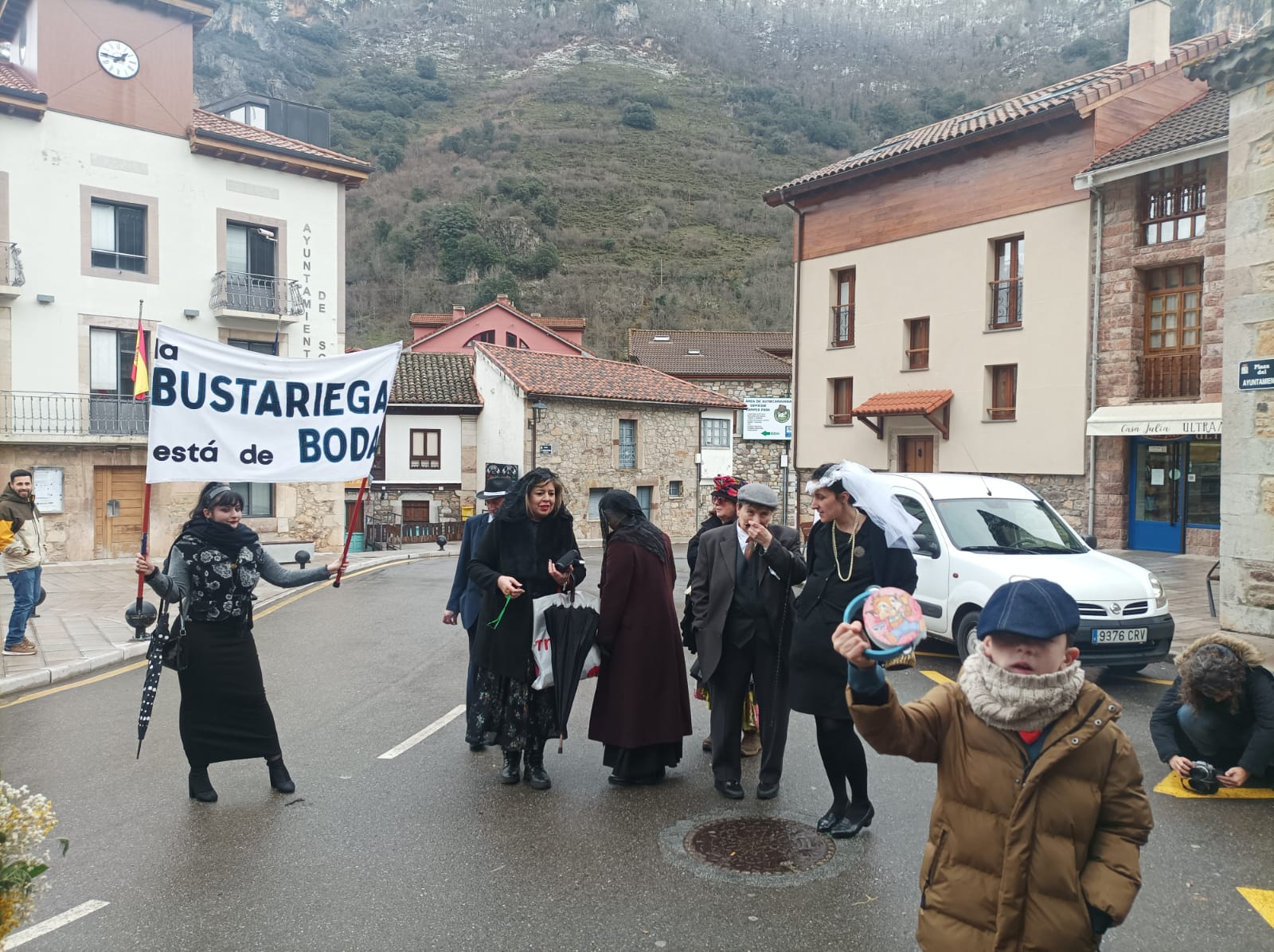 Aún queda Antroxu en el occidente asturiano: Somiedo celebra su carnaval