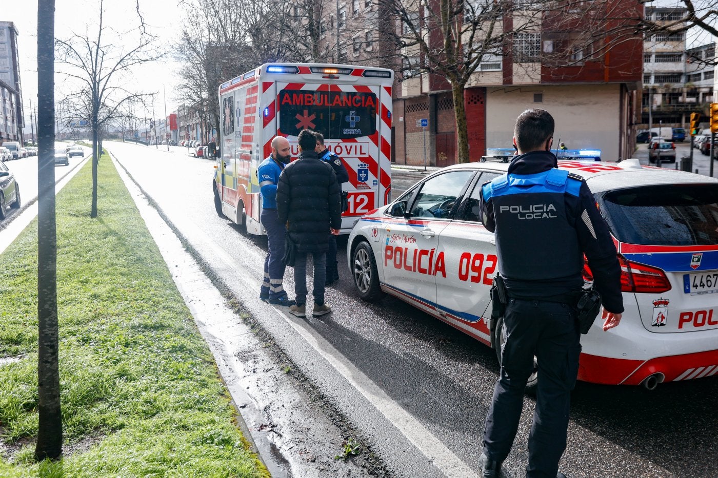 Detienen a un conductor en Gijón ebrio y drogado tras atropellar a un ...