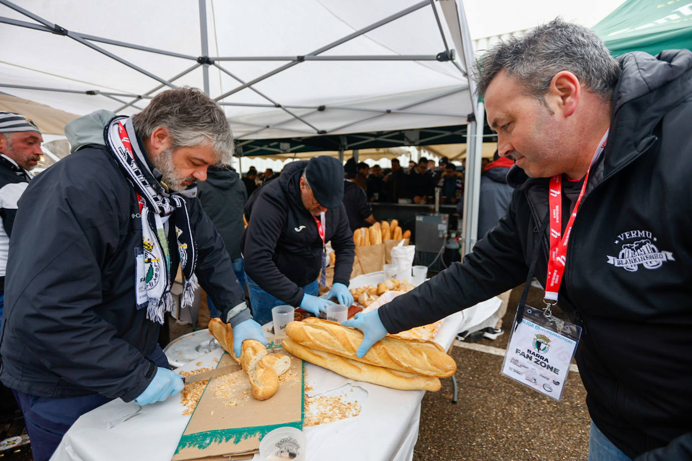 La afición del Sporting, preparada para el partido ante el Burgos