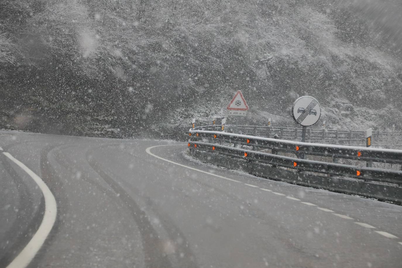 Lluvia, viento y nieve: el temporal &#039;Mónica&#039; pone a Asturias en alerta