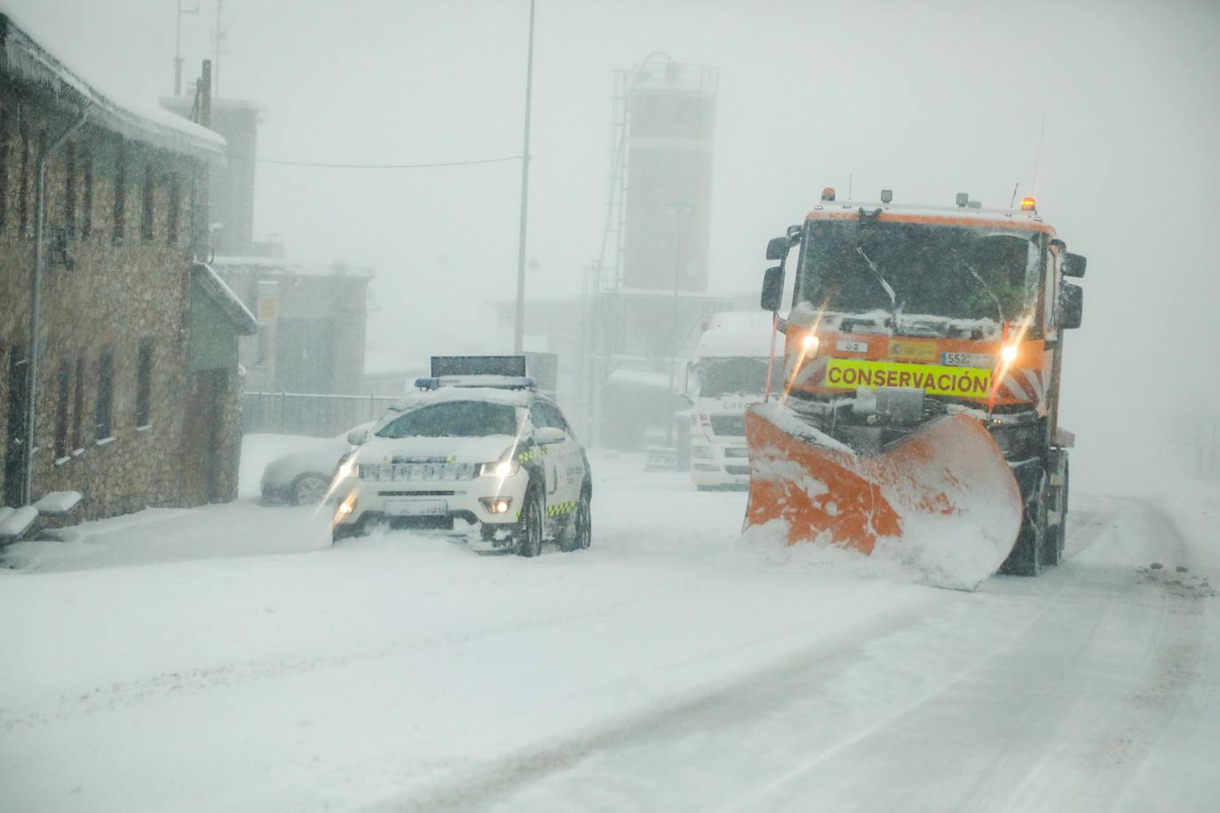 Lluvia, viento y nieve: el temporal &#039;Mónica&#039; pone a Asturias en alerta