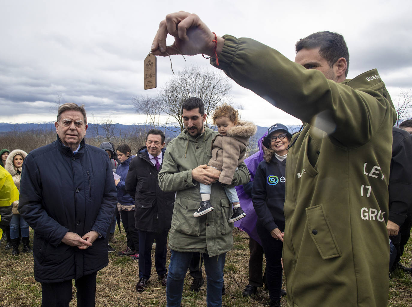 2.000 árboles para reforestar el Naranco tras el incendio