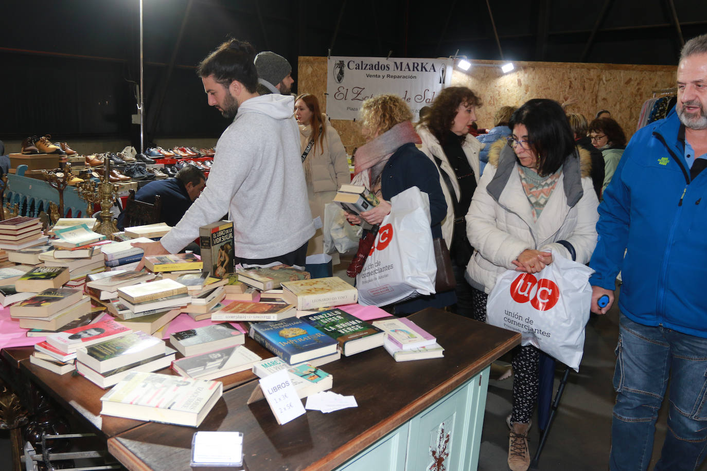 Gijón acoge un año más la Feria del Stock