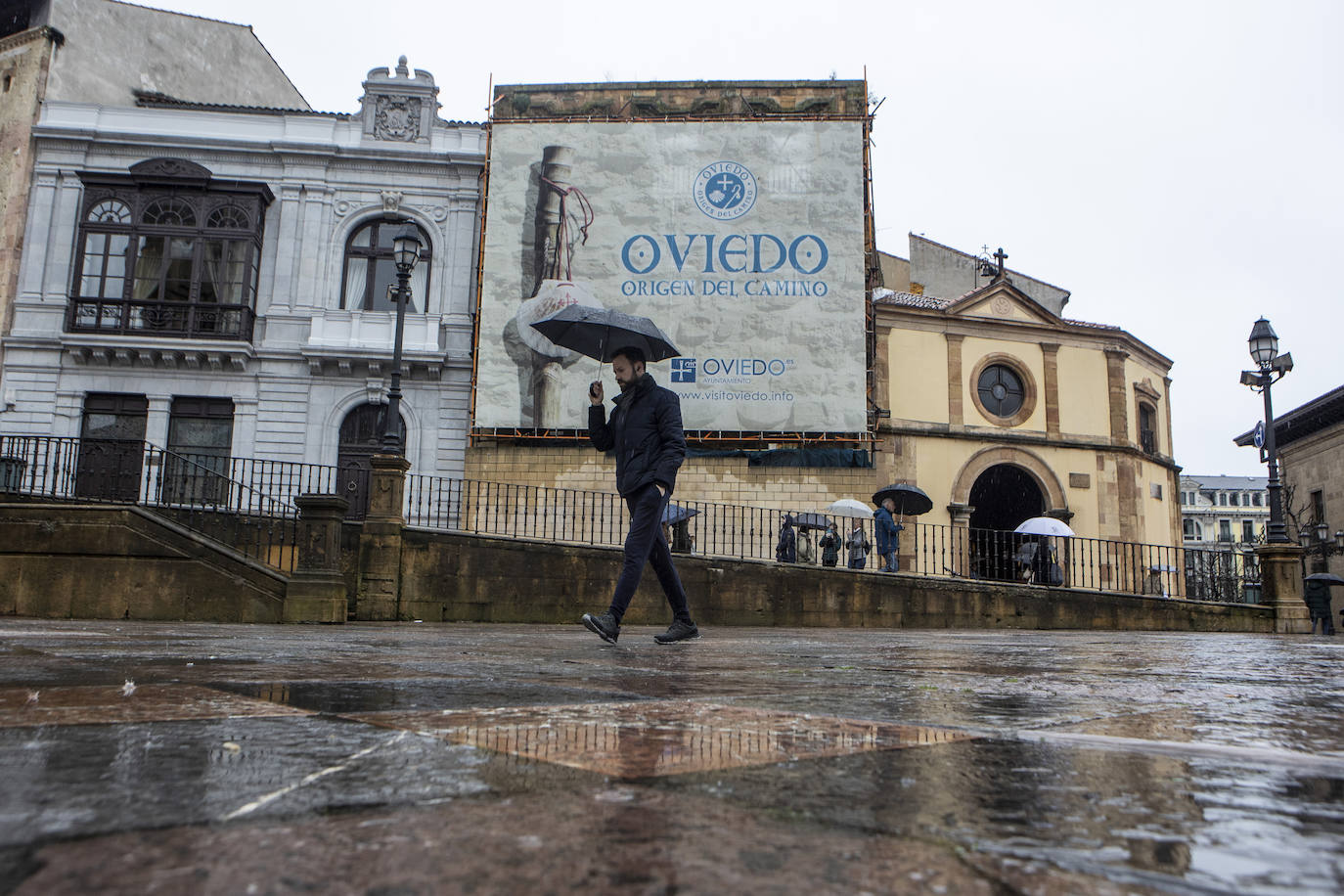 Lluvia, frío y nieve: las imágenes que deja el temporal en Asturias este sábado