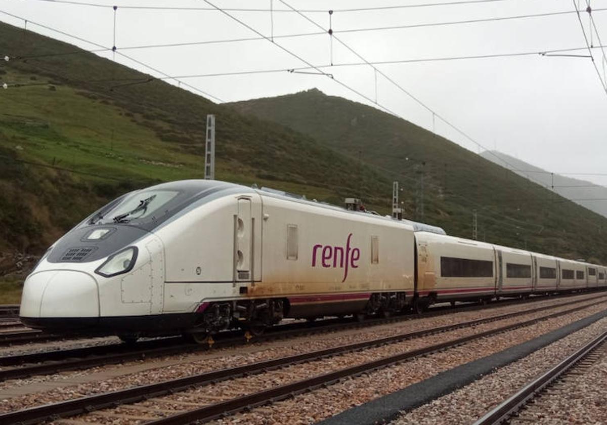 Un Avril, circulando en pruebas en octubre de 2022 en la rampa de Pajares.