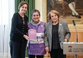 Carmen Moriyón, Pilar Fernández y Paz Fernández-Felgueroso.