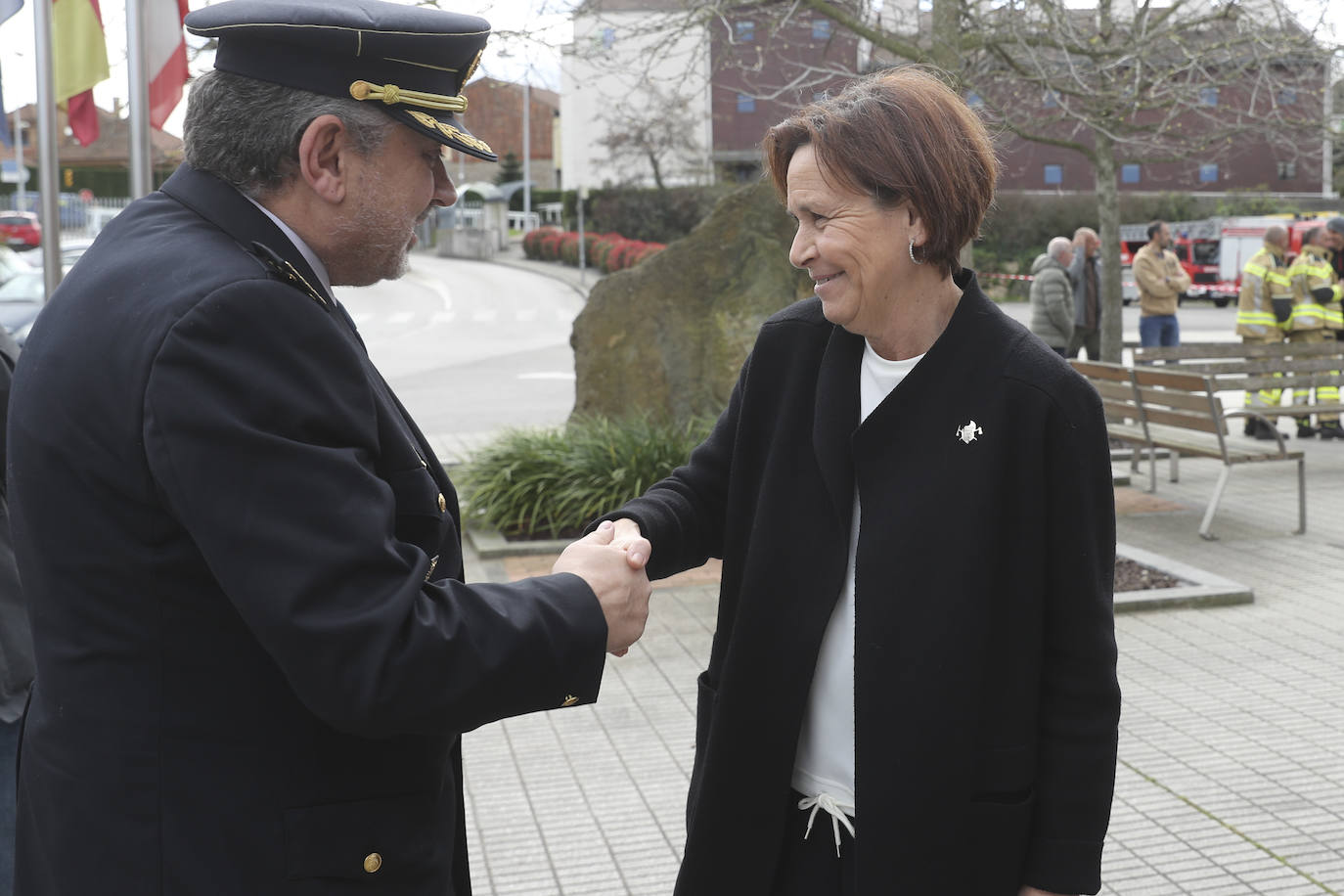 Gijón homenajea a sus bomberos