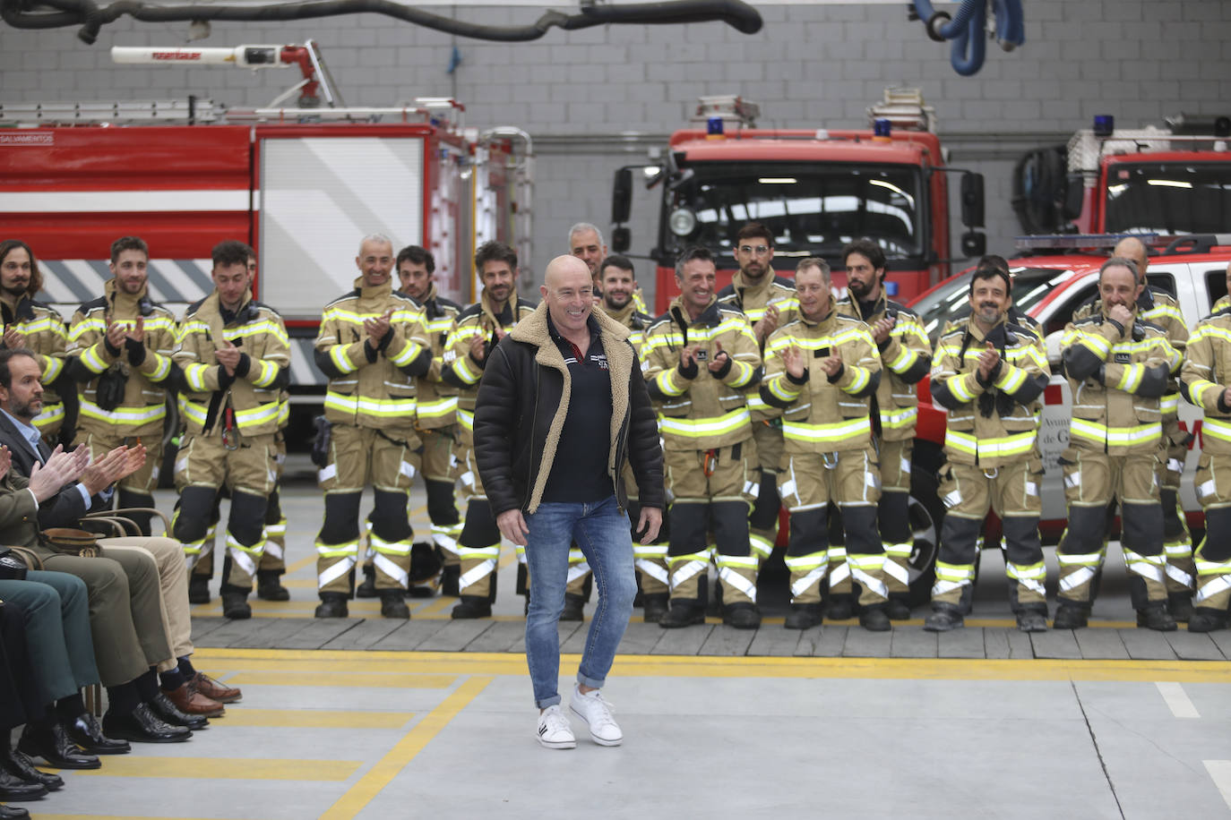 Gijón homenajea a sus bomberos