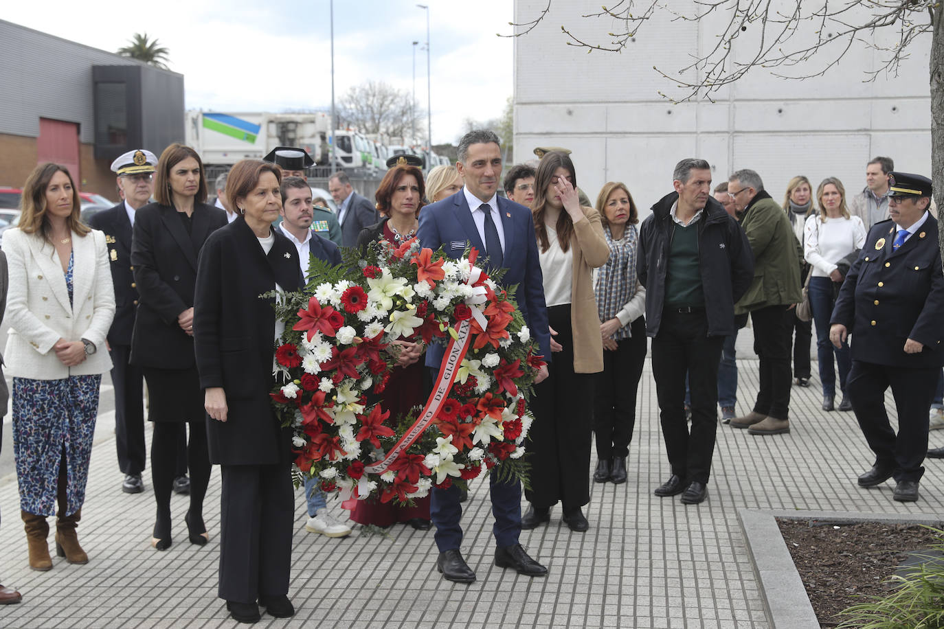 Gijón homenajea a sus bomberos