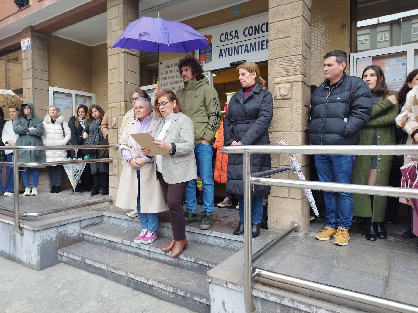 El feminismo tiñe Asturias de morado: las imágenes del Día de la Mujer por concejos