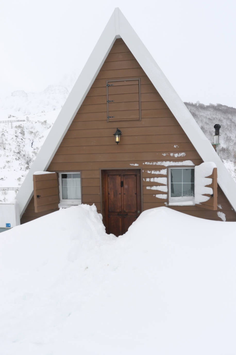 Una jornada para disfrutar de la nieve y del esquí en Asturias