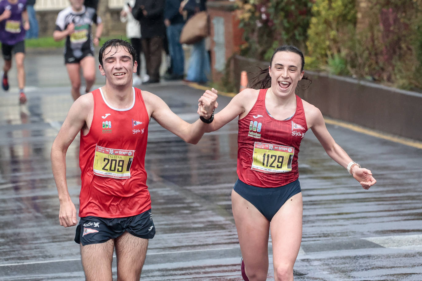 ¿Estuviste en la carrera 10K del Grupo en Gijón? ¡Búscate!