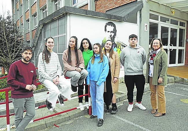 Los estudiantes del colegio Santo Ángel Salesianos de Avilés que participan en STARTInnova
