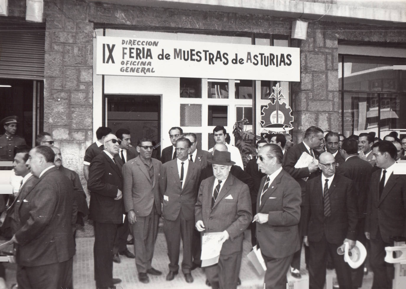 Cuando la Santina recorrió Gijón