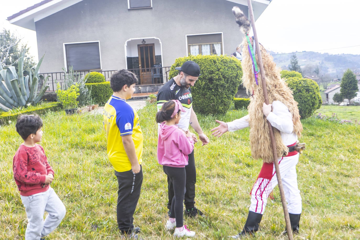 Los mazcaritos de Valdesoto: explosión de energía para despedir el invierno