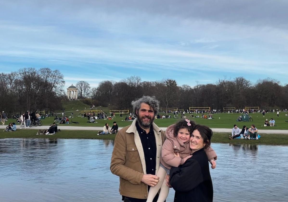 Pelayo, Eva e Inés, en Múnich.