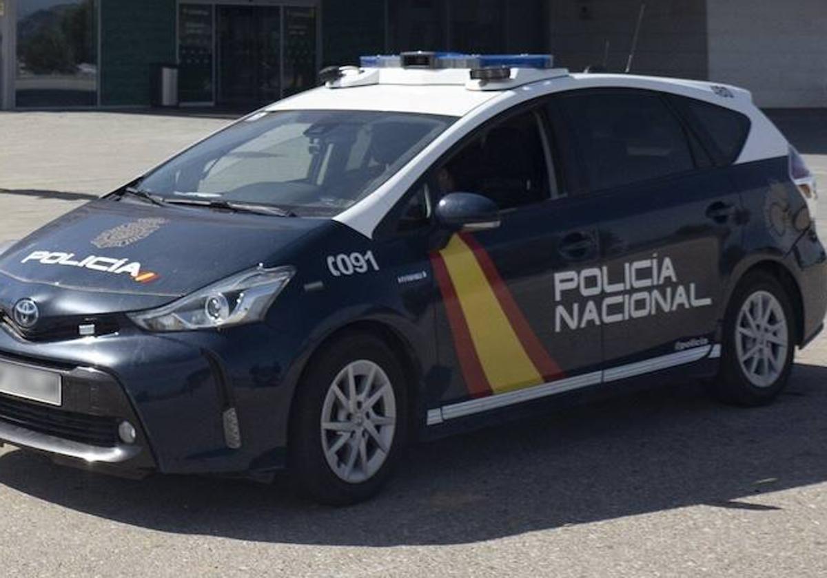 Raya seis veces en seis meses los coches de su vecino por riñas de convivencia en Gijón