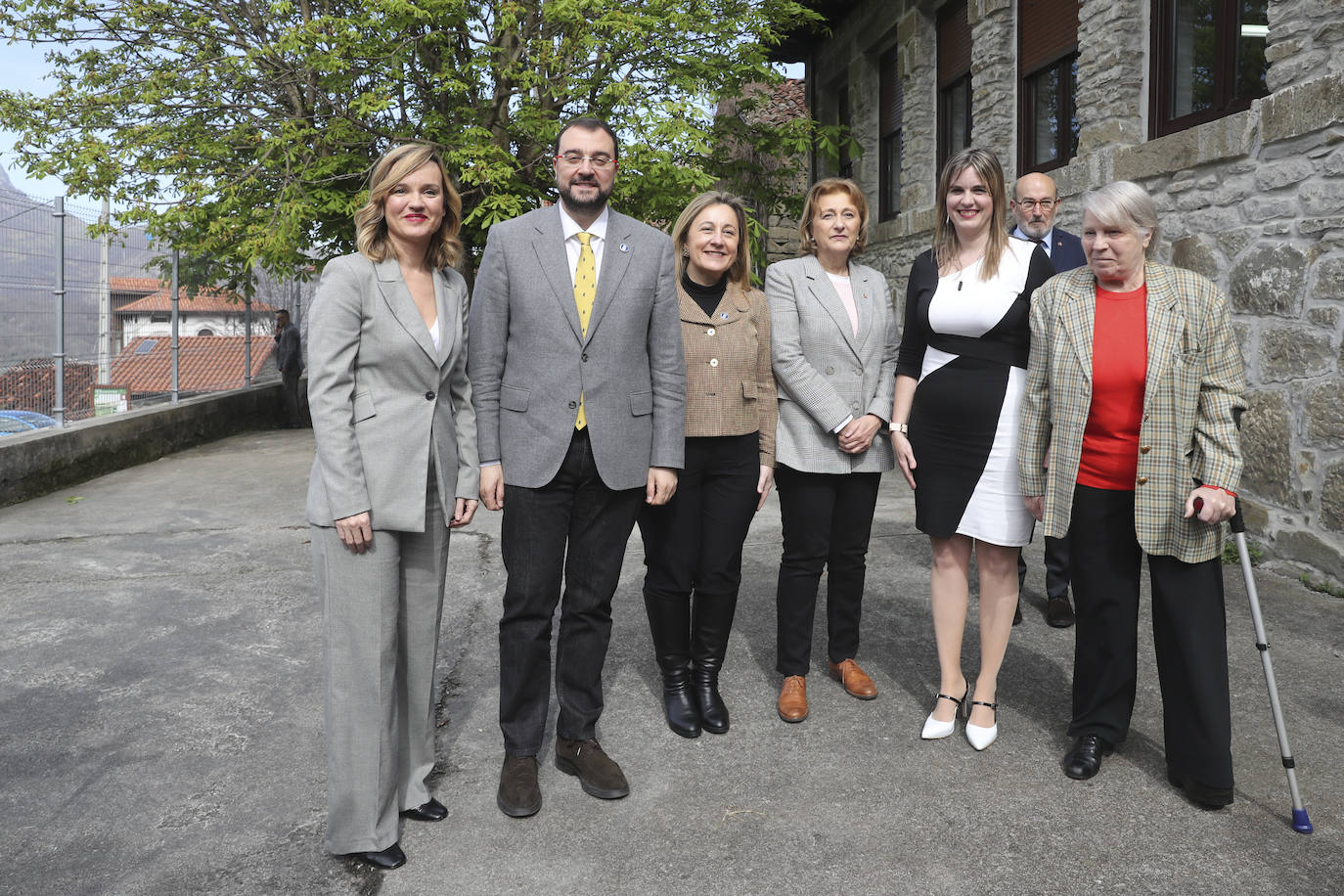 Las imágenes que deja la visita a Asturias de la ministra de Educación, Pilar Alegría