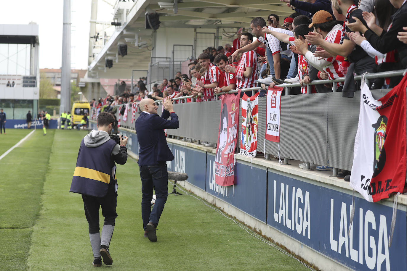 Las imágenes que deja el partido entre el Amorebieta y el Sporting de Gijón