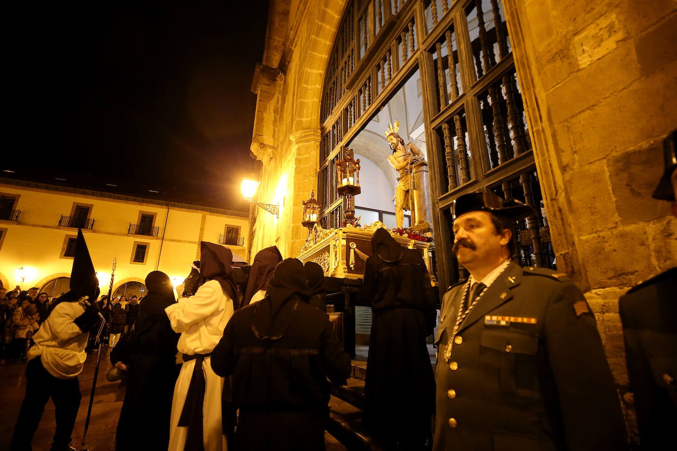 Procesión del Silencio de Oviedo