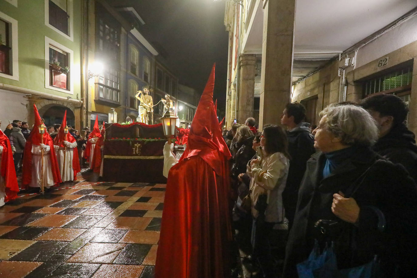 Procesión de San Pedro Apóstol y de Cristo Azotado en Avilés