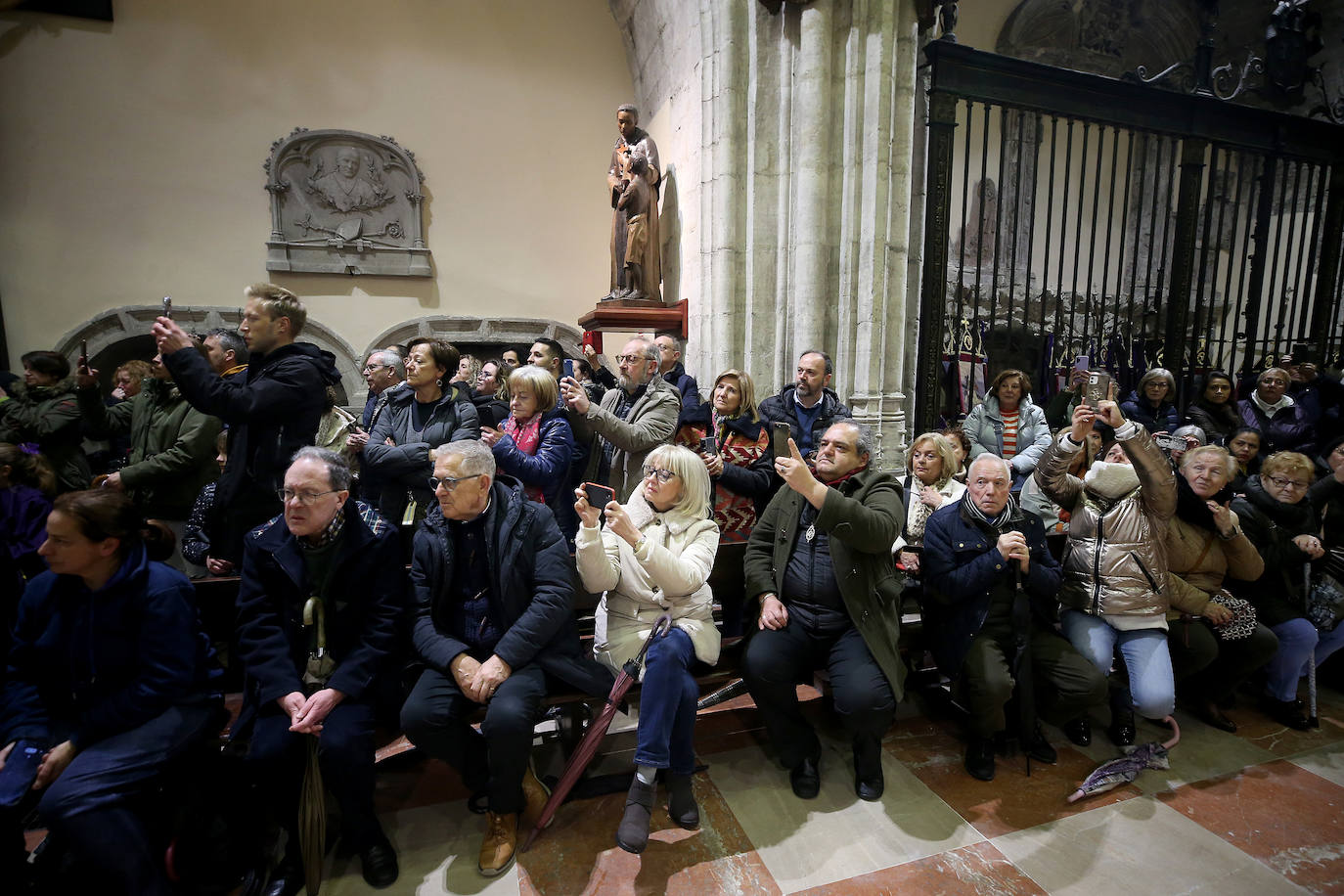 La procesión de El Nazareno de Oviedo no pudo salir por la lluvia
