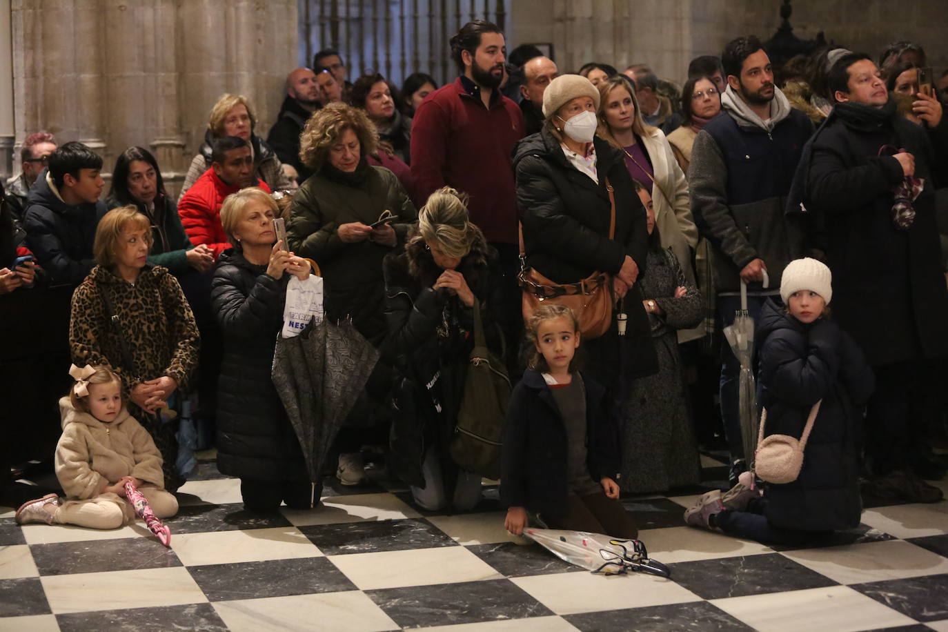 El Santo Sudario se exhibe en la Catedral