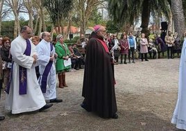 El arzobispo presidió el viernes un Vía Crucis en Isabel la Católica