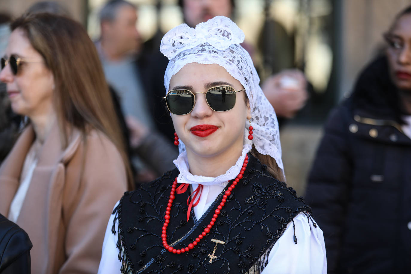 Todas las fotos del desfile de carrozas de las fiestas de El Bollo de Avilés