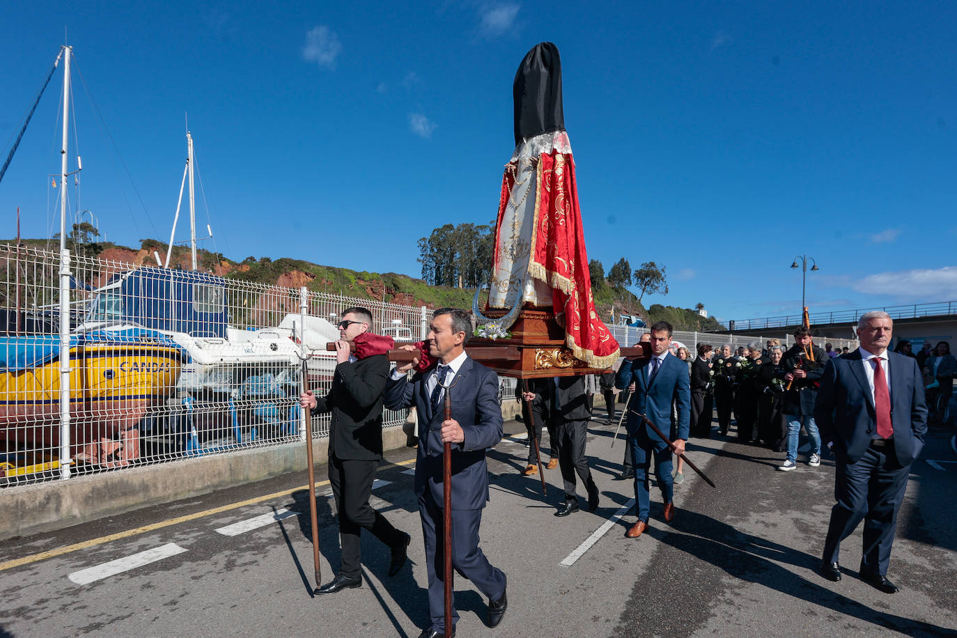 El Reencuentro cierra la Semana Santa en Candás