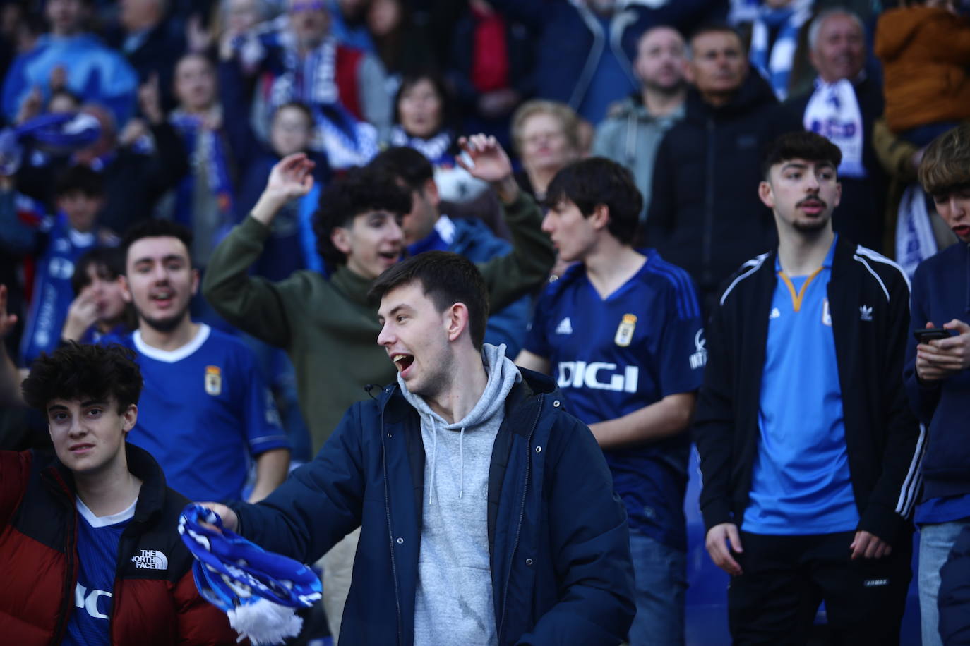 ¿Estuviste en el Real Oviedo - Villarreal B? ¡Búscate en las fotos!