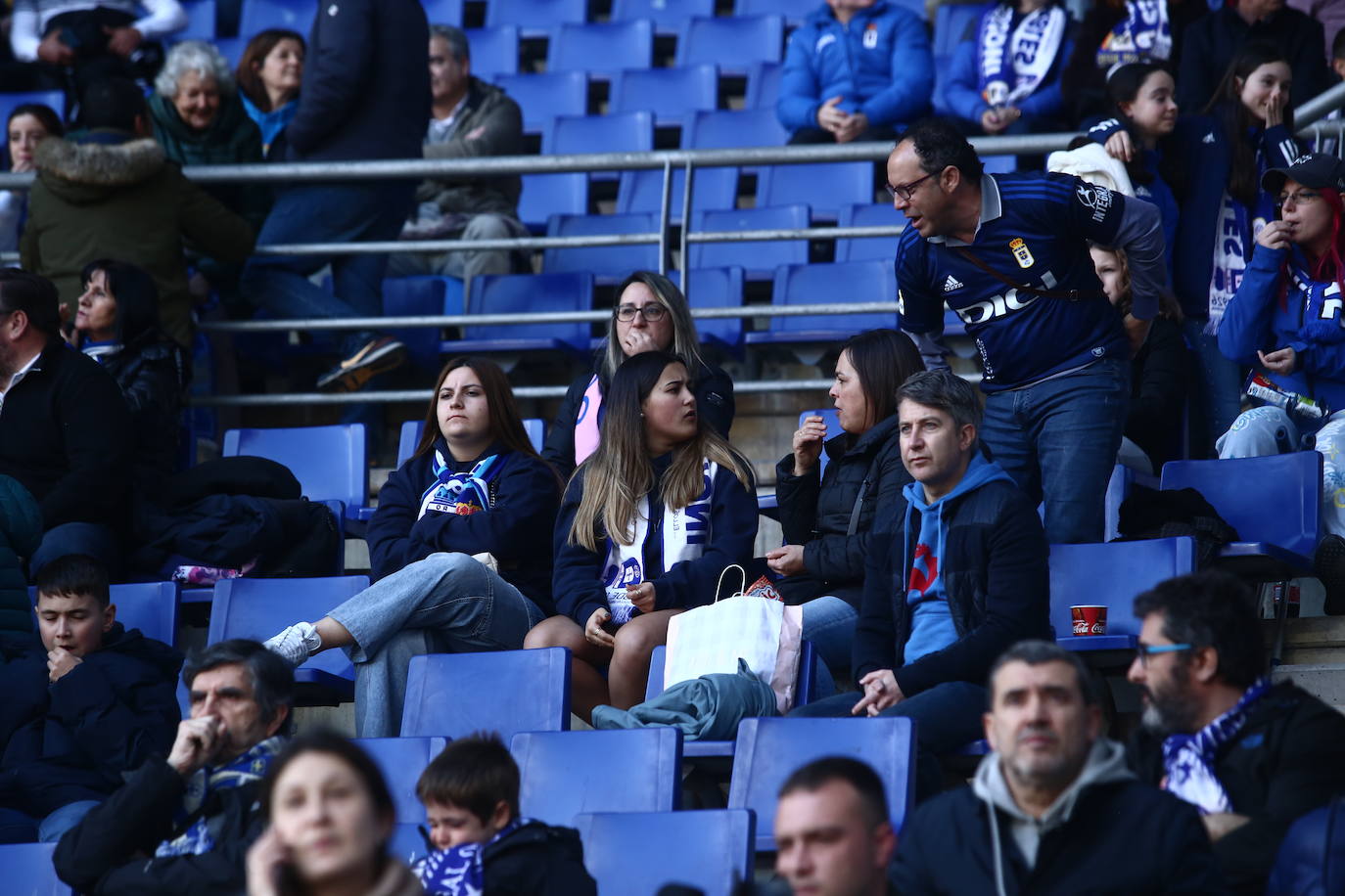 ¿Estuviste en el Real Oviedo - Villarreal B? ¡Búscate en las fotos!