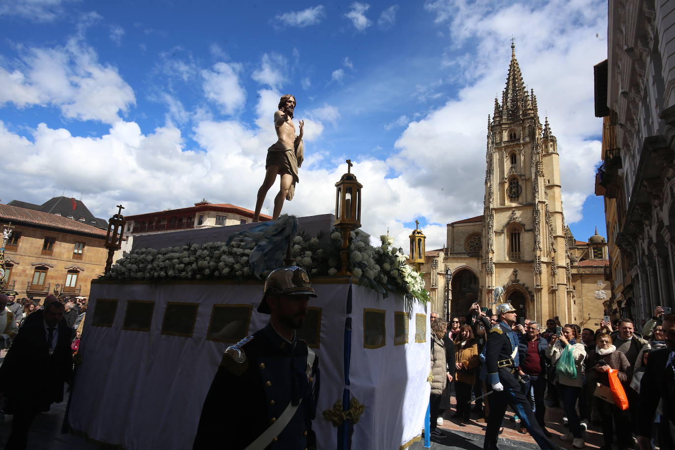 El Resucitado se estrena a lo grande en Oviedo