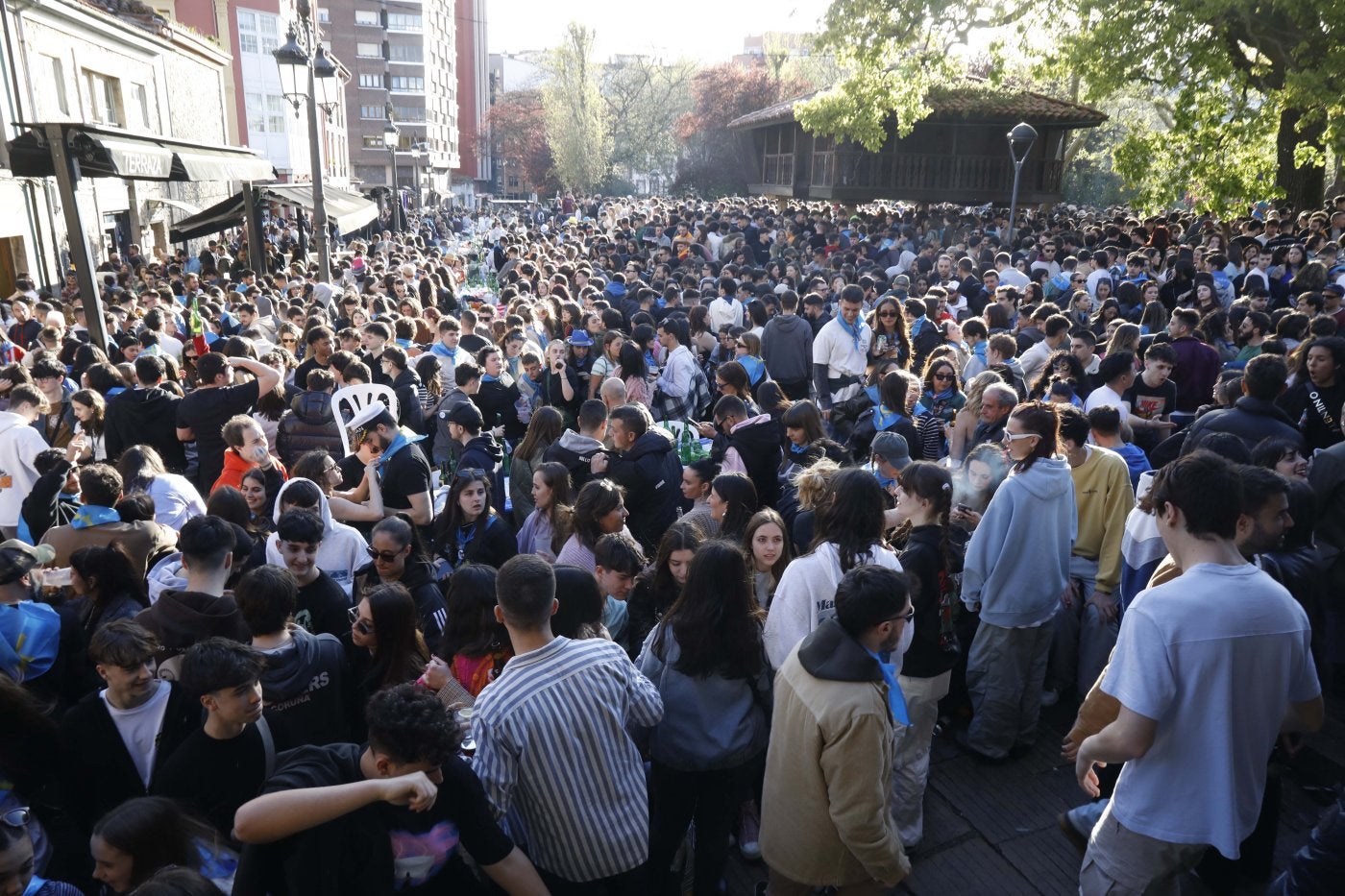 Aspecto que presentaba el lunes por la tarde la plaza de El Carbayedo.