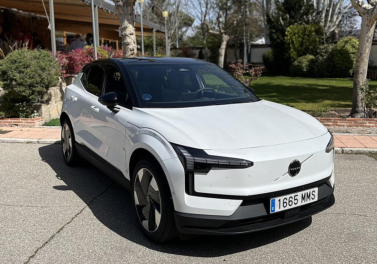 Con el motor de 428 CV. se consigue hacer el 0-100 en tan sólo 3,6 segundos.