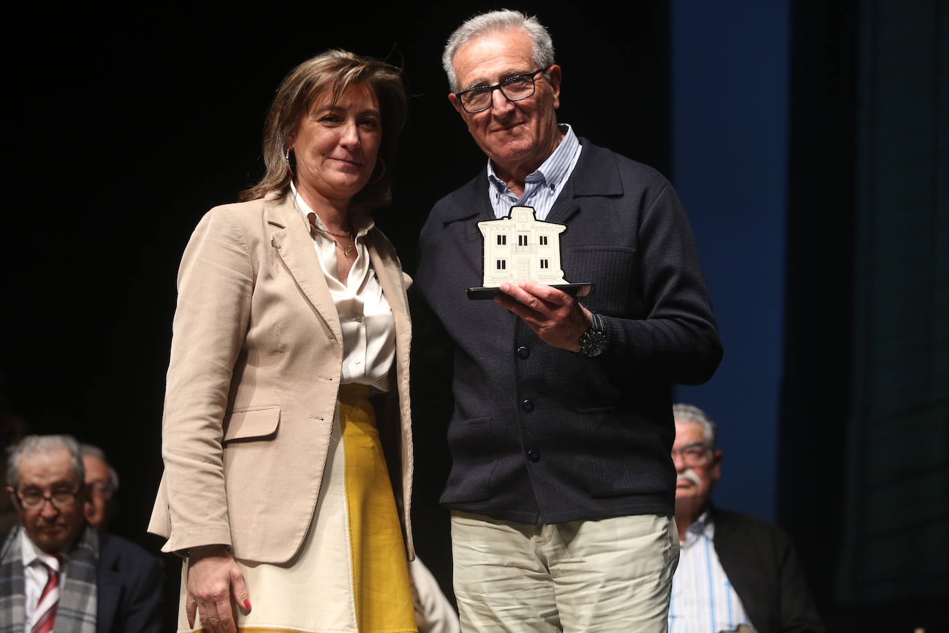 Homenaje a los primeros alcaldes asturianos de la democracia