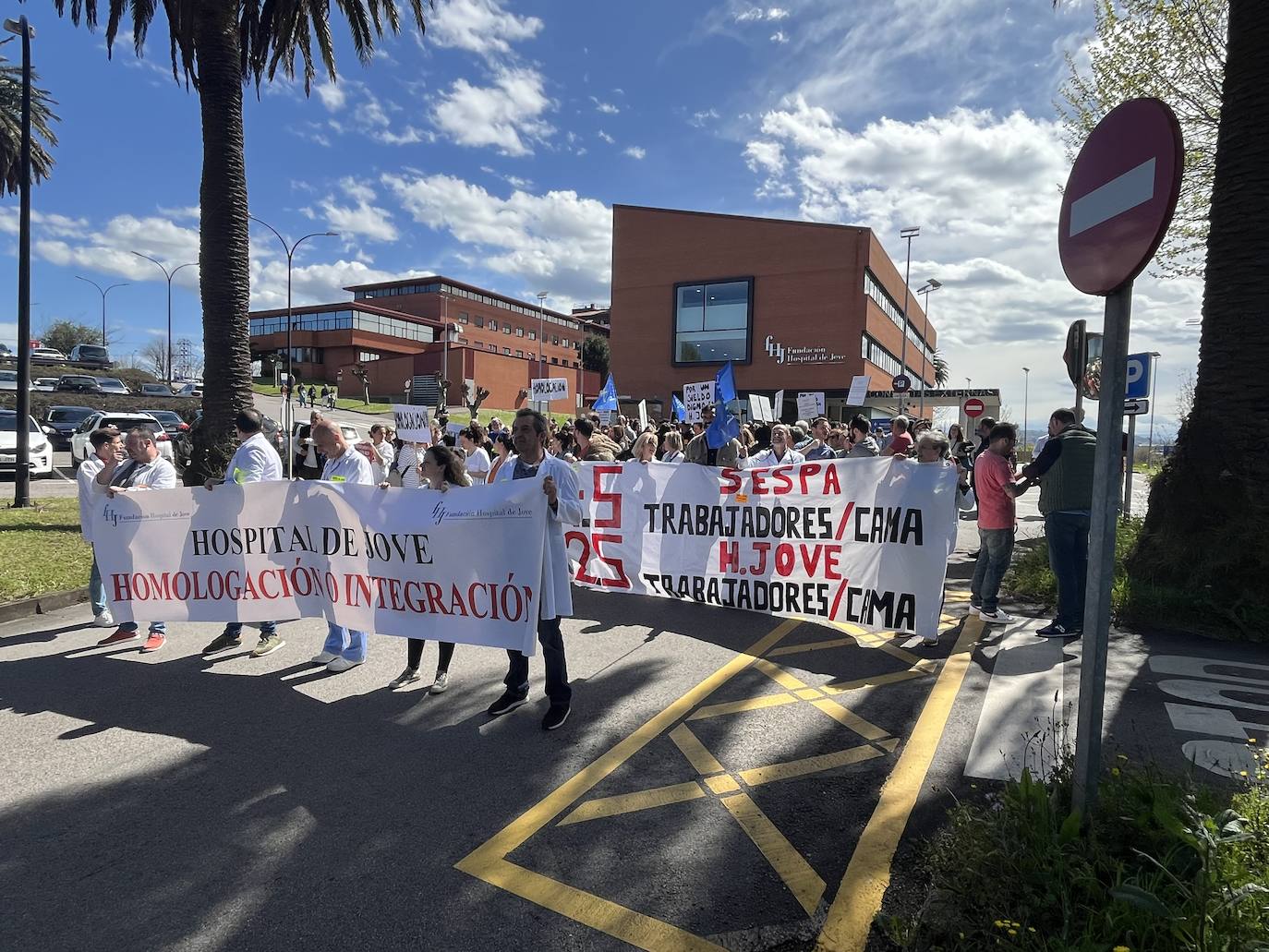 Las imágenes de la protesta de los trabajadores del Hospital de Jove