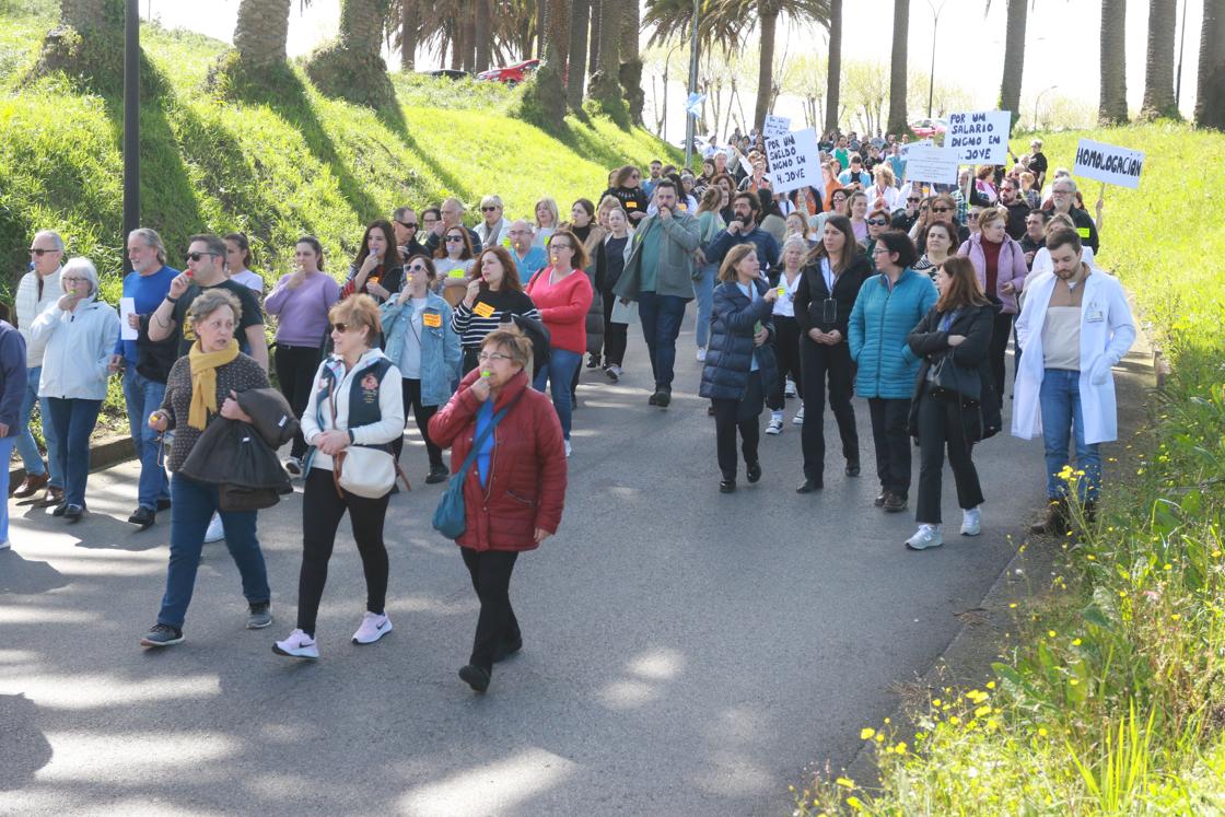 Las imágenes de la protesta de los trabajadores del Hospital de Jove