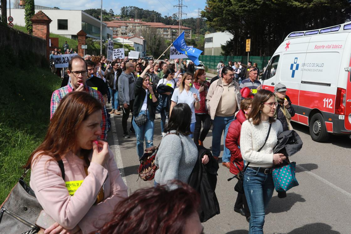 Las imágenes de la protesta de los trabajadores del Hospital de Jove