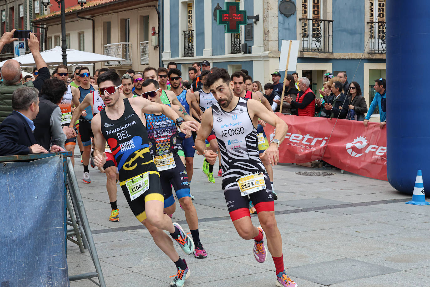 Las imágenes que deja la primera jornada del Duatlón en Avilés