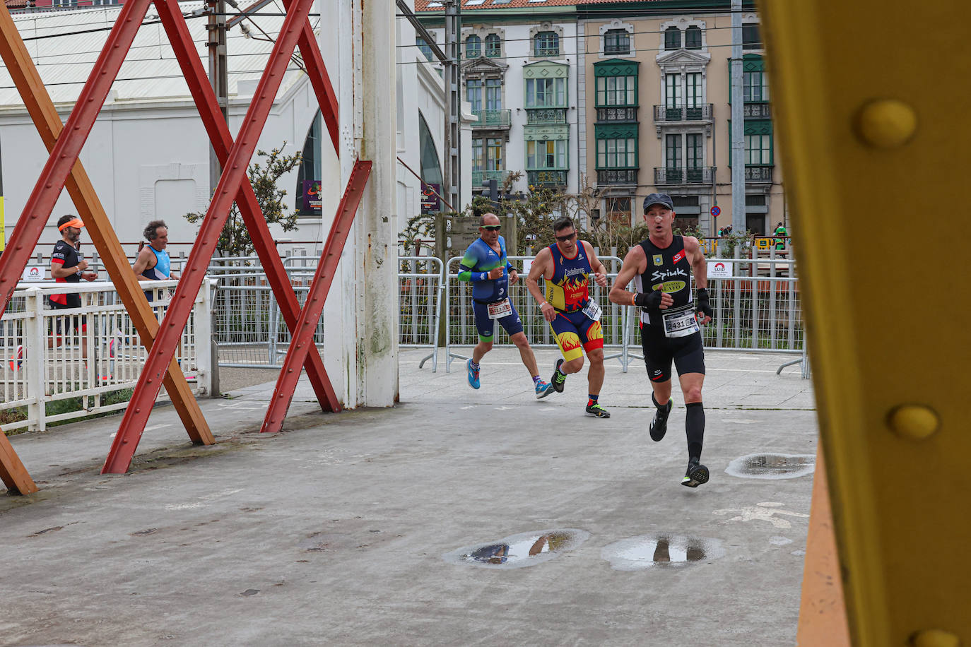 Las imágenes que deja la primera jornada del Duatlón en Avilés