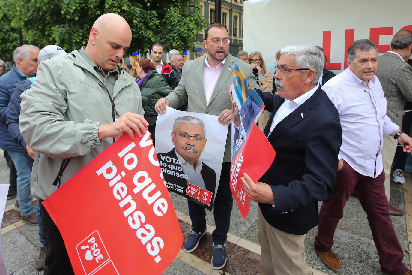 Monchu, Barbón y Floro, en la campaña de las pasadas municipales.