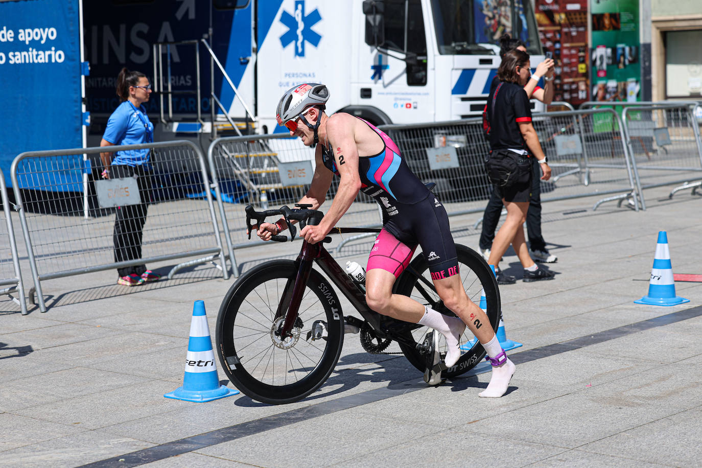 María Varo y Javier Martín vencen en el Nacional de Duatlón en Avilés