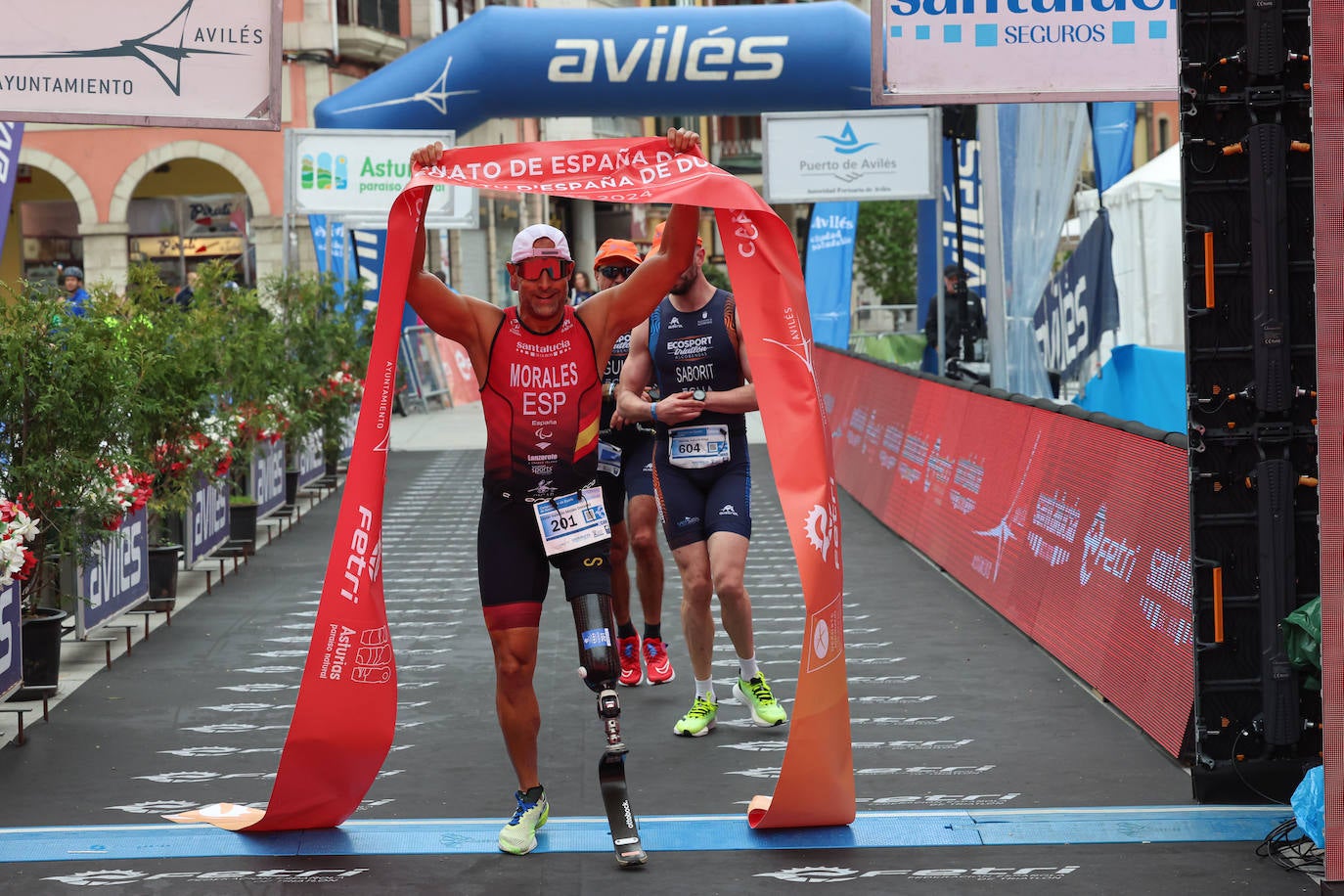 María Varo y Javier Martín vencen en el Nacional de Duatlón en Avilés