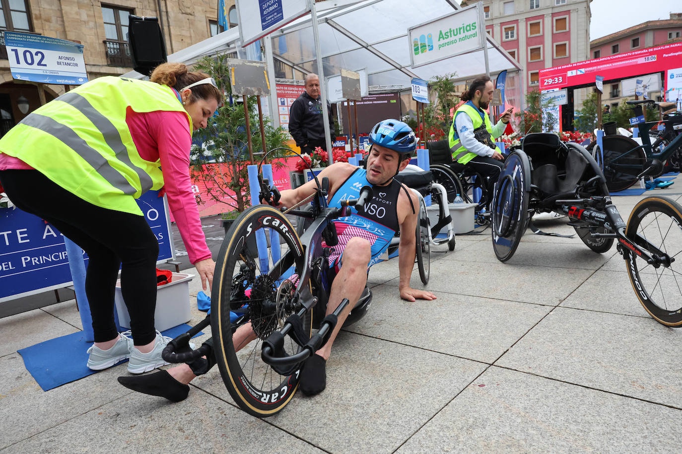 María Varo y Javier Martín vencen en el Nacional de Duatlón en Avilés