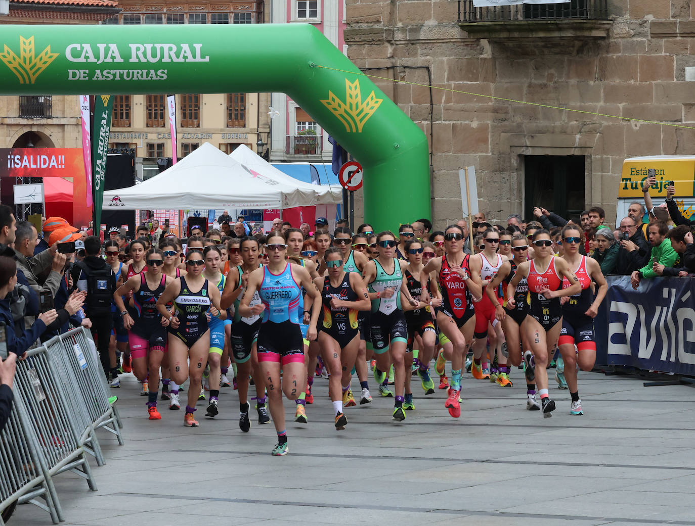 María Varo y Javier Martín vencen en el Nacional de Duatlón en Avilés