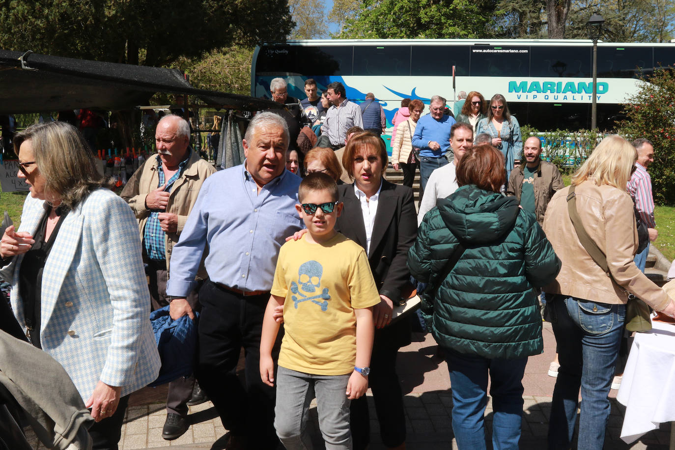 El buen tiempo anima la Primera Flor de Grado