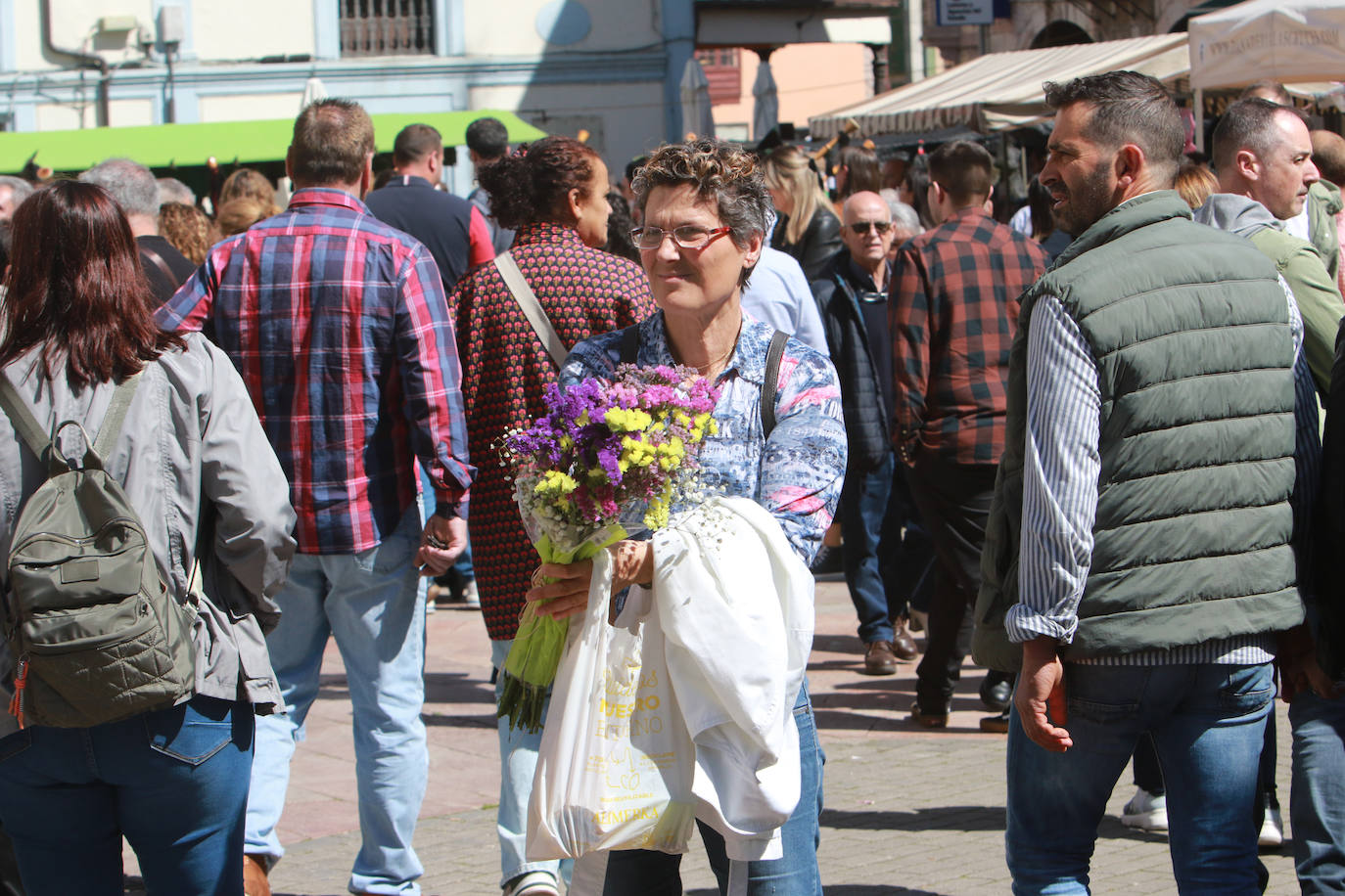 El buen tiempo anima la Primera Flor de Grado